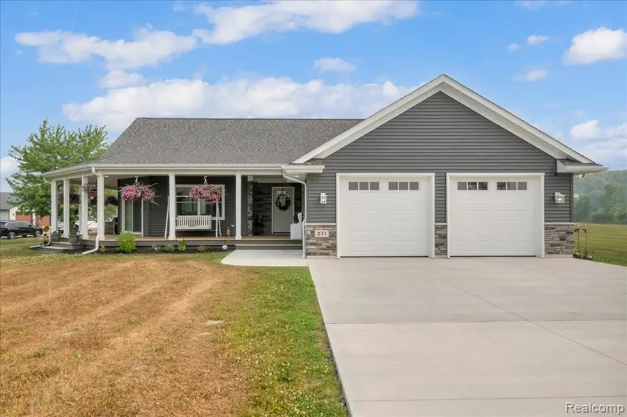 271 E Harrington, Croswell, MI 48422 - #3