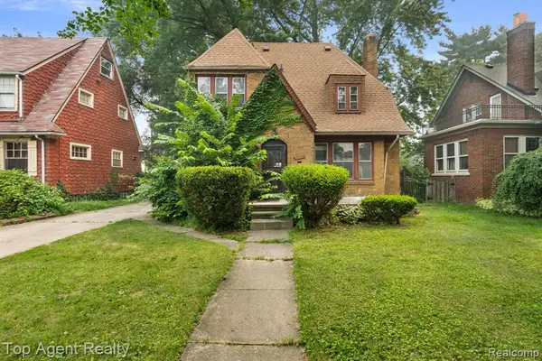 18642 Lancashire, Detroit, MI 48223