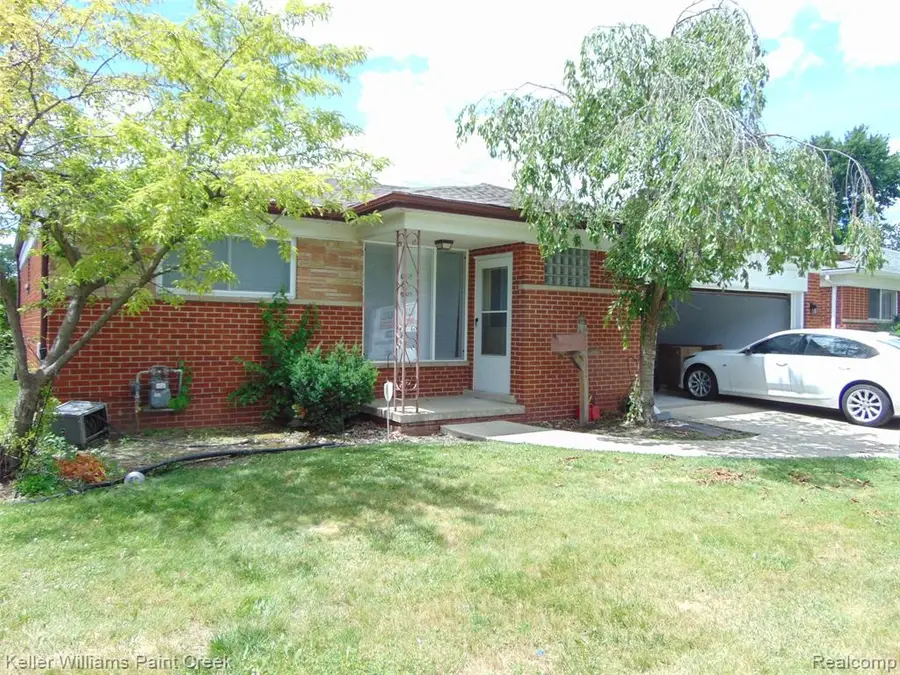 26241 Newport, Warren, MI 48089 - #3