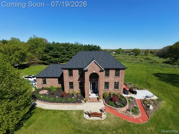 1205 Yule, Leonard, MI 48367