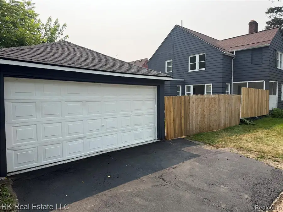 890 Spence, Pontiac, MI 48340 - #3