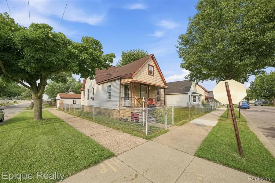 75 E Cicotte, River Rouge, MI 48218 - #3