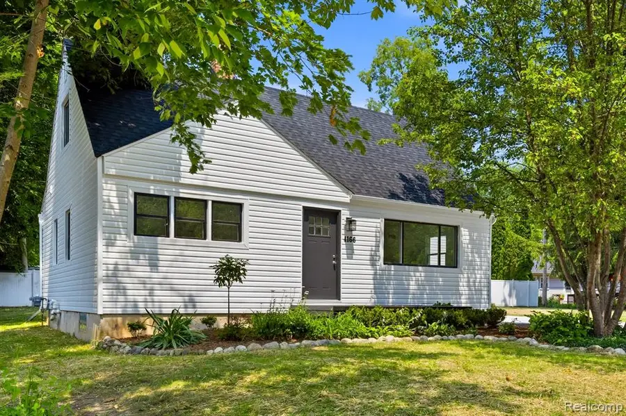 4166 Grayton, Waterford, MI 48328 - #3