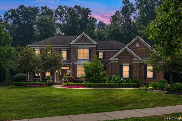 50777 Chesapeake, Novi, MI 48374