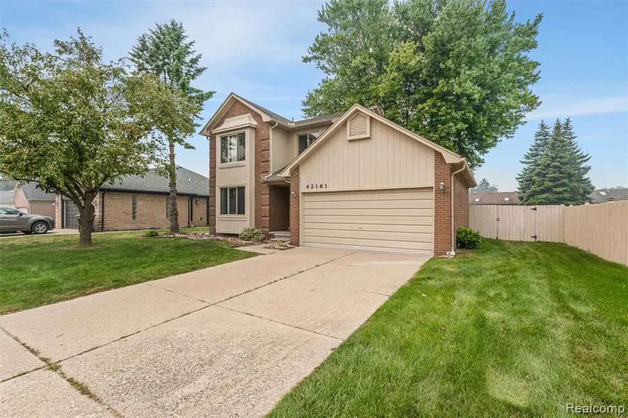 42161 Schoenherr, Sterling Heights, MI 48313 - #3