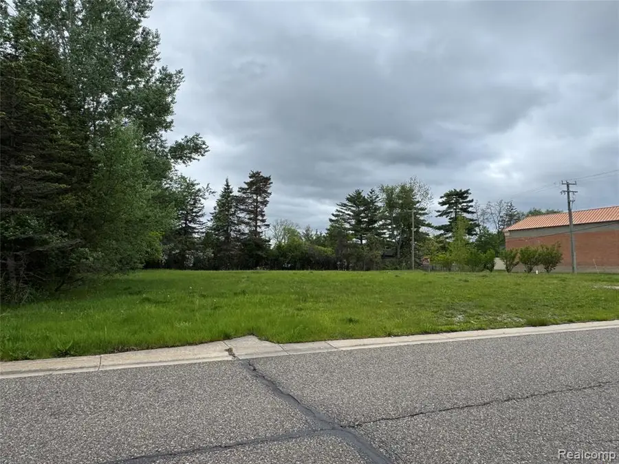 0 Hidden Timber, Lake Orion, MI 48359 - #2
