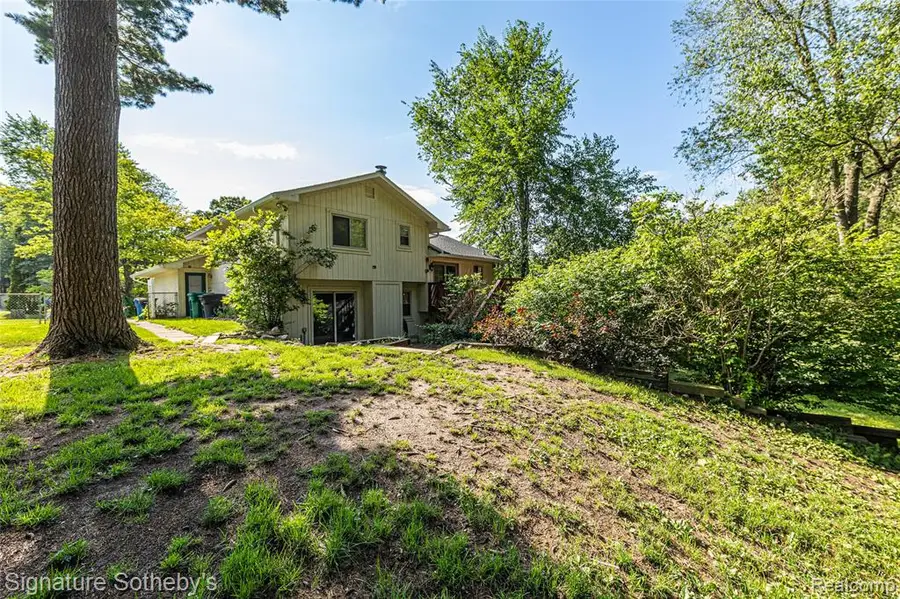 1312 Merry, Waterford, MI 48328 - #2