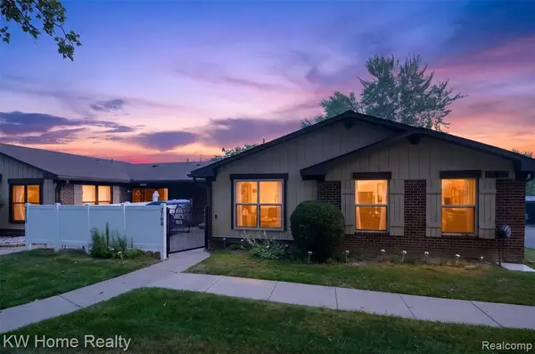 2708 Roundtree, Troy, MI 48083