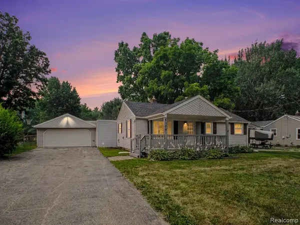 5104 Esta, Flint, MI 48506