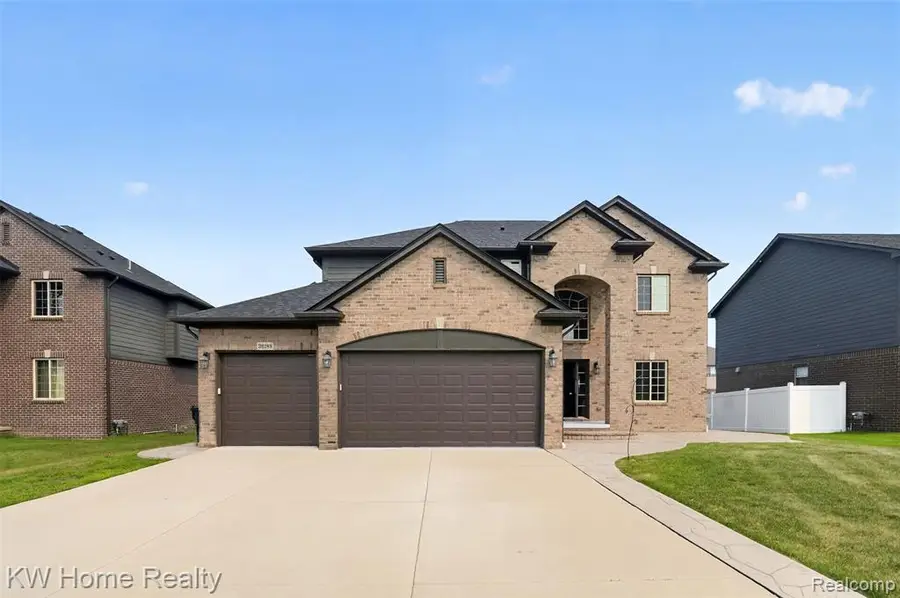 36188 English, Sterling Heights, MI 48310 - #2