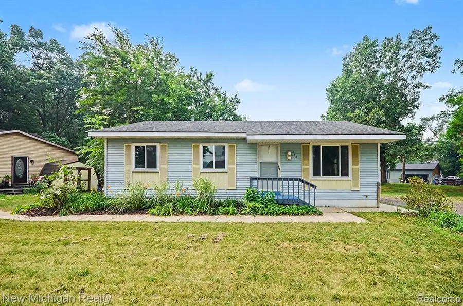 4421 Lamson, Waterford, MI 48329 - #2