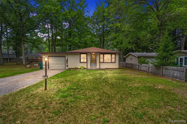 113 Birchwood, Prudenville, MI 48651