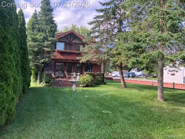 35754 Schmid, New Baltimore, MI 48047