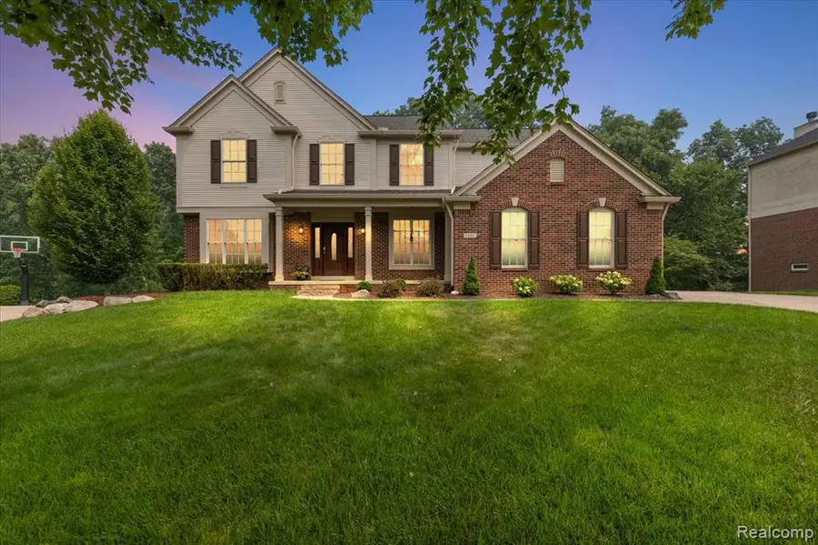 1885 Avon Glen, Lake Orion, MI 48360 - #2