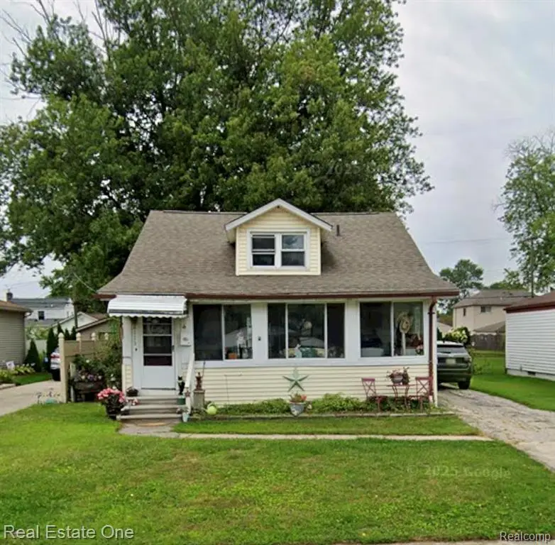 28113 Florence, Saint Clair Shores, MI 48081 - #1