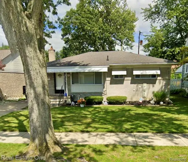 22825 Garfield, Saint Clair Shores, MI 48082