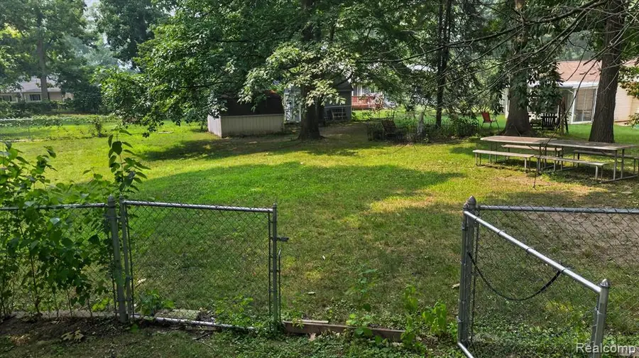 0000 Langolf, White Lake, MI 48383 - #2