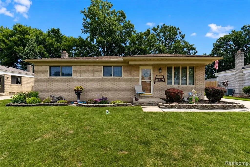 27241 Evelyn, Trenton, MI 48183 - #1