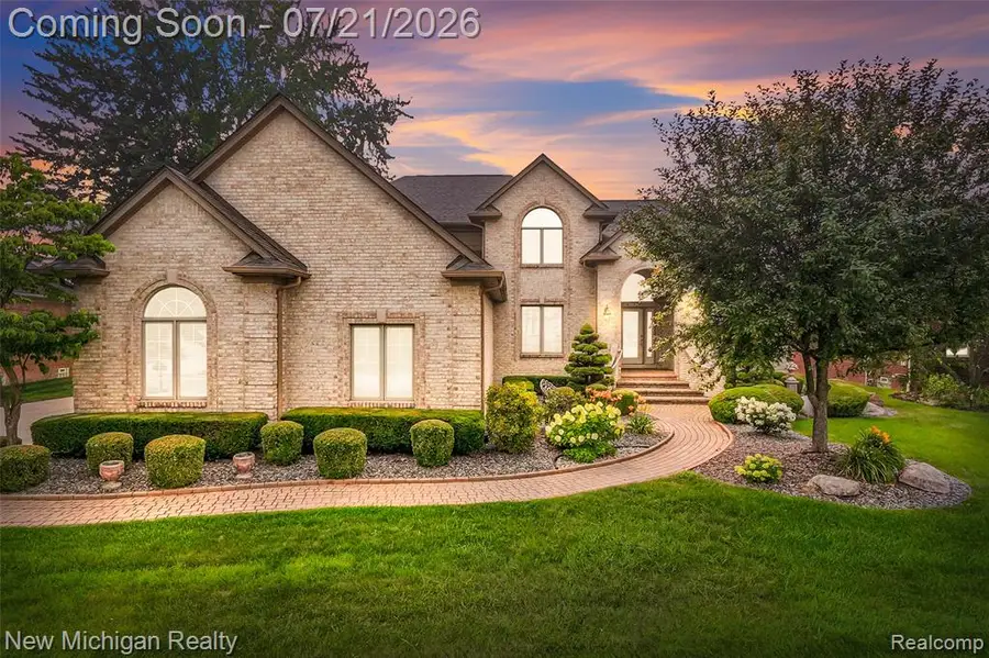 49787 Lakebridge, Utica, MI 48315 - #2