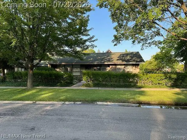 1823 Bradford, Birmingham, MI 48009
