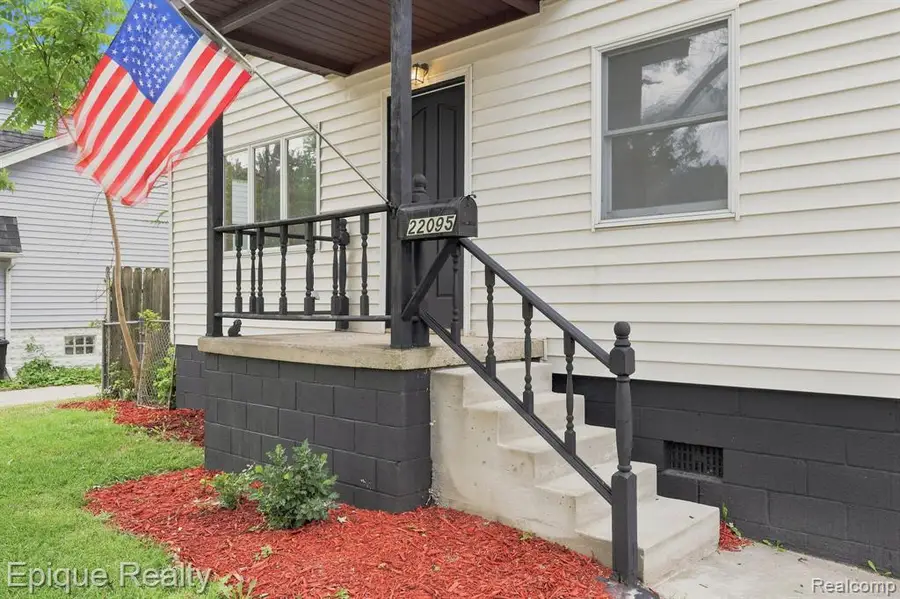 22095 Elmwood, Eastpointe, MI 48021 - #3