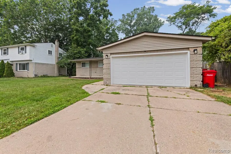 30371 Park, Southfield, MI 48076 - #2