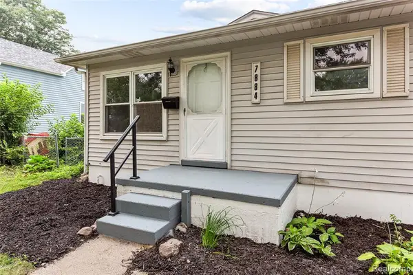 7884 Pardee, Taylor, MI 48180