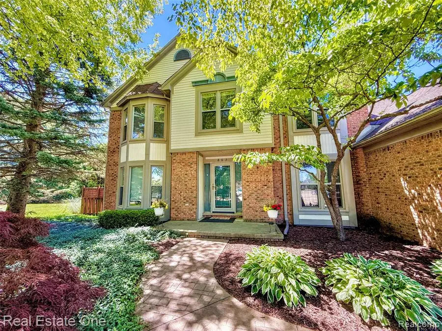 863 Superior, Troy, MI 48084 - #2