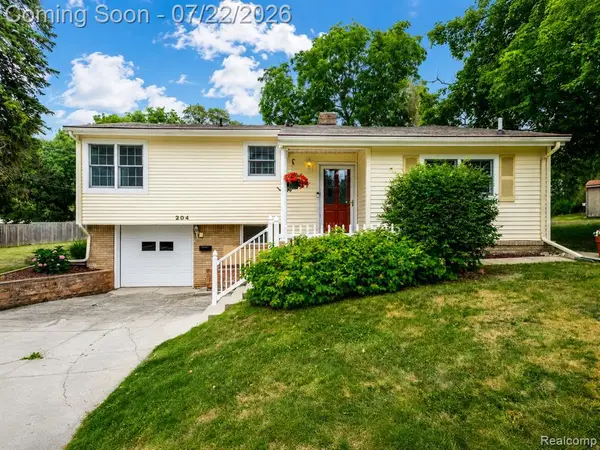 204 Terrace, Grand Blanc, MI 48439