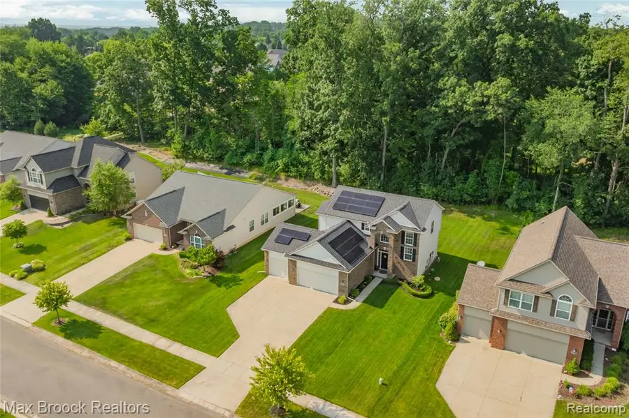 8012 Ivy Glen Park Lane, White Lake, MI 48386 - #3