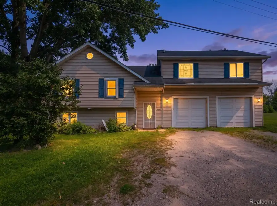 36009 Dan, Rockwood, MI 48173 - #2