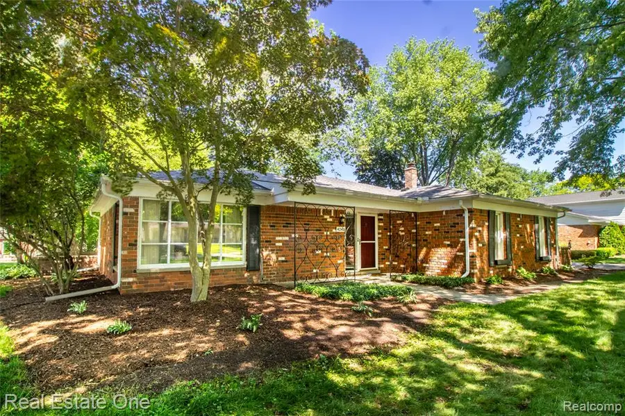4243 Frostwood, Troy, MI 48098 - #3