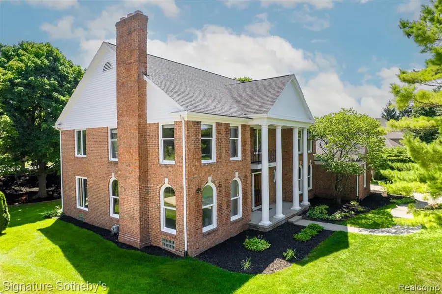 4866 Riverchase, Troy, MI 48098 - #2