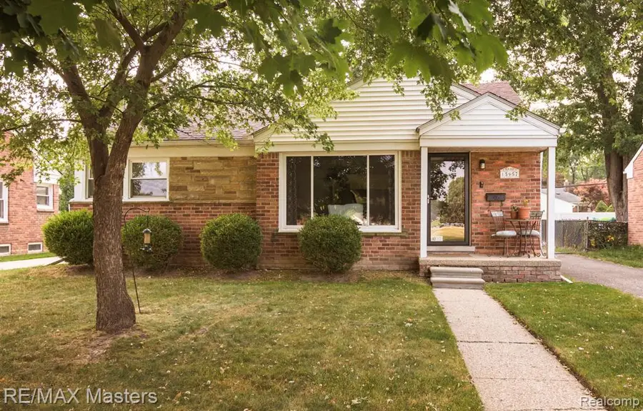 15957 Fox, Redford, MI 48239 - #3