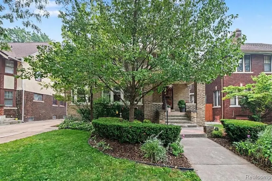 1485 Chicago, Detroit, MI 48206 - #2