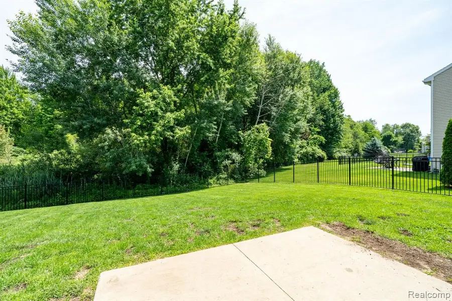 425 Knollwood, Ortonville, MI 48462 - #2