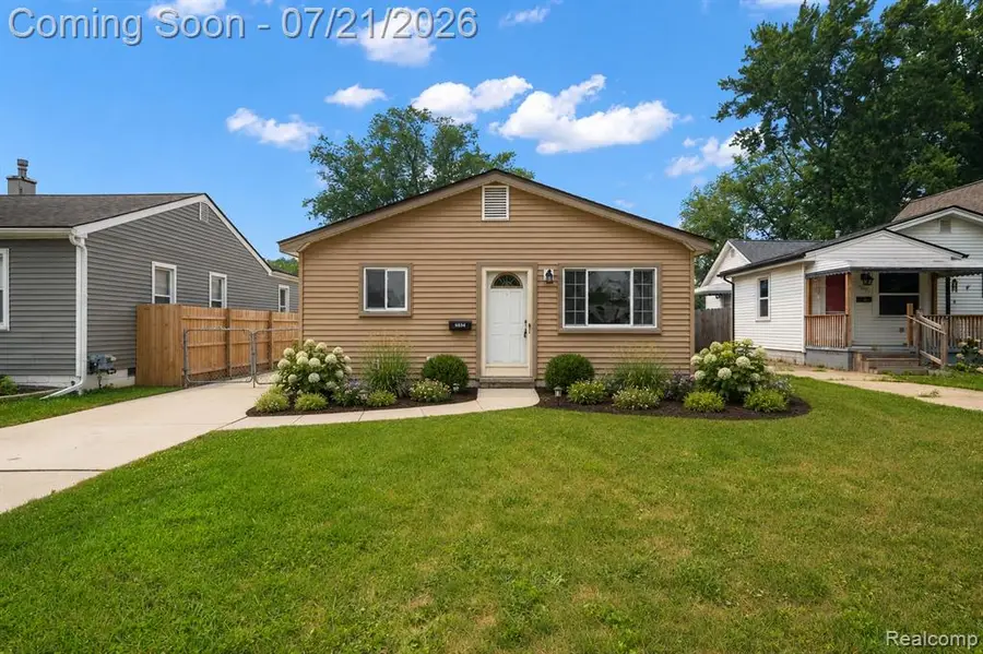 26585 Barrington, Madison Heights, MI 48071 - #2