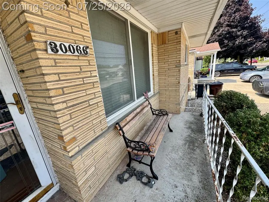 30066 Bayview, Rockwood, MI 48173 - #2