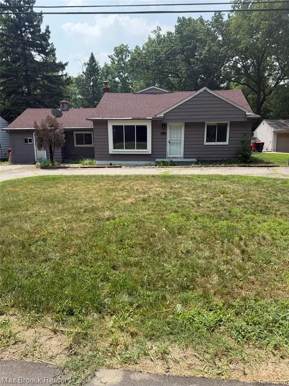 21613 Wallace, Southfield, MI 48075