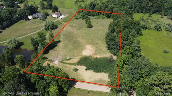 3975 Hagerman, Leonard, MI 48367