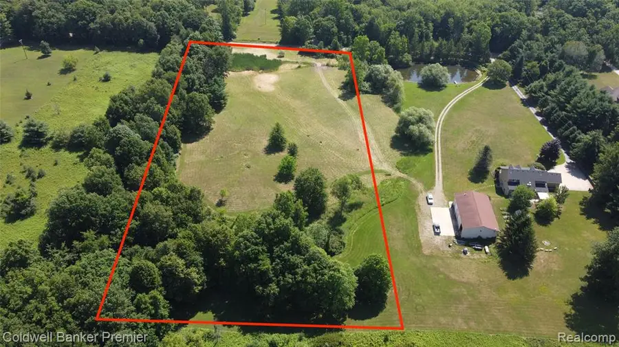 3975 Hagerman, Leonard, MI 48367 - #2