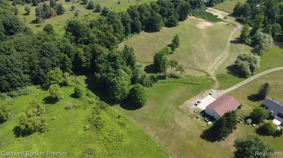 3975 Hagerman, Leonard, MI 48367 - #3