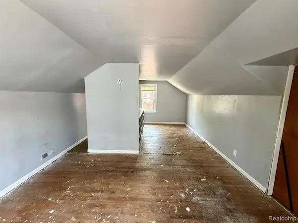 15431 Saratoga, Detroit, MI 48205