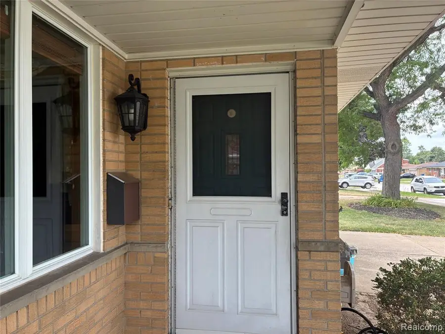 26644 Marilyn, Warren, MI 48089 - #3