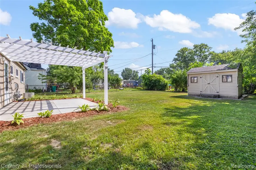 22830 Colgate, Farmington, MI 48336 - #3