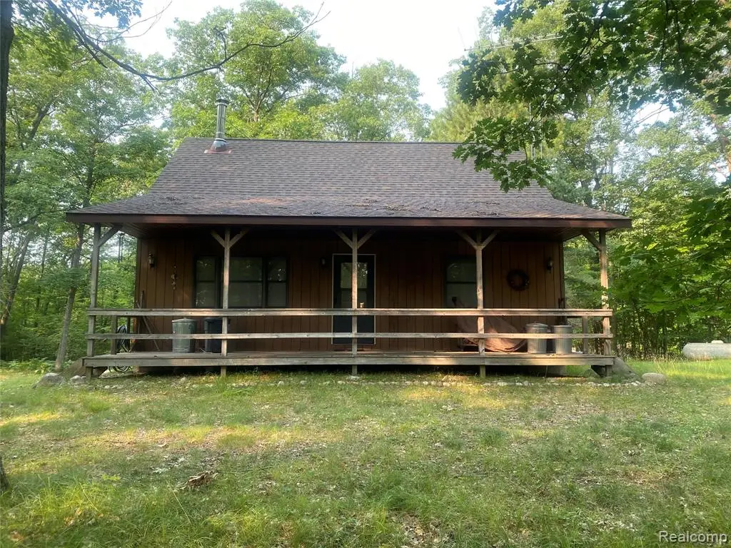 5107 Hunters Run, Saint Helen, MI 48656 - #1