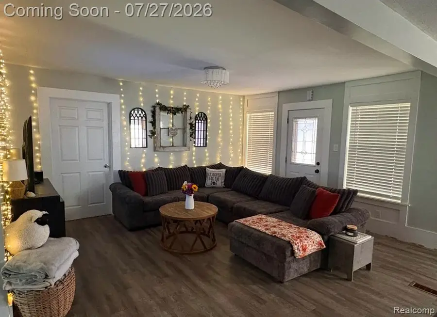 614 N Saginaw, Owosso, MI 48867 - #2