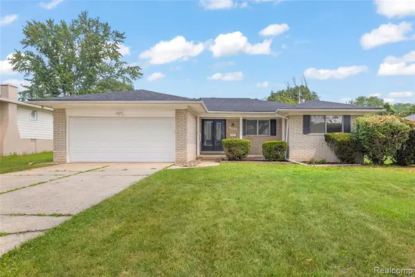 29540 Sharon, Southfield, MI 48076