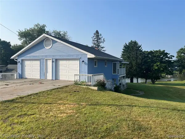 2929 N River, Fort Gratiot, MI 48059