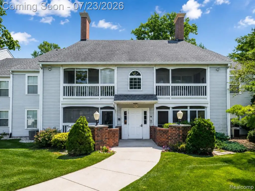 618 Curzon #203, Howell, MI 48843 - #1